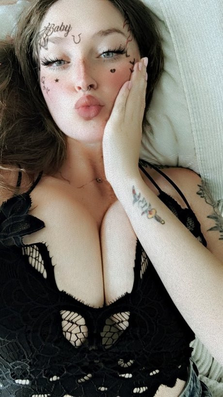 Moon Marie leaked onlyfans pics