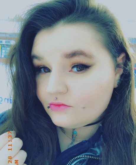 Sunny Carrier onlyfans leaks