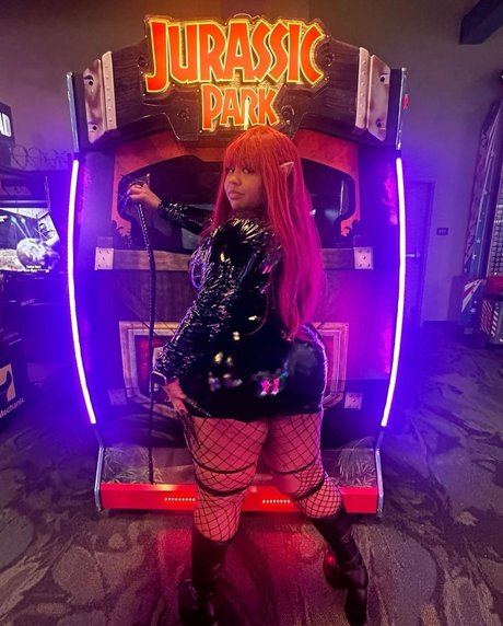 Mistress Nita_ naked only fans