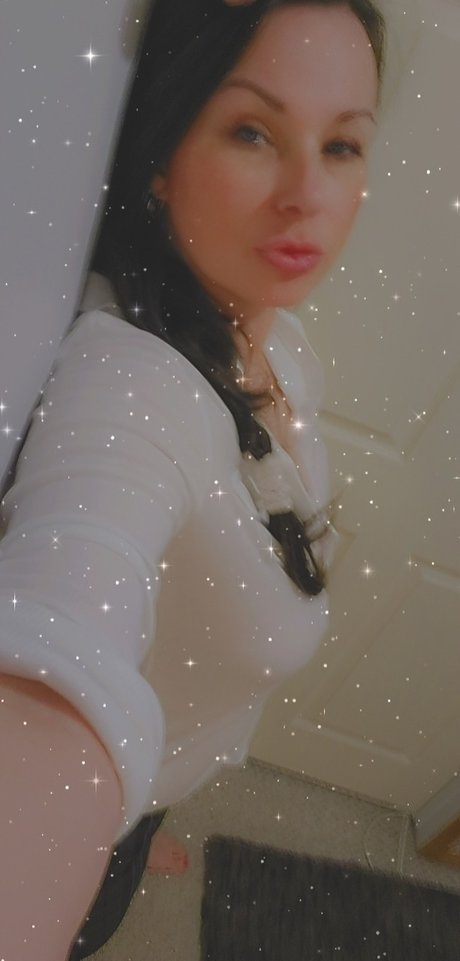 Miss Kiki onlyfans naked