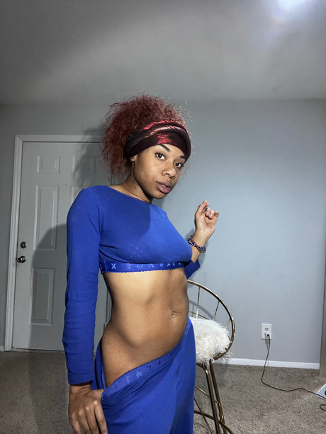 Miss Slayz Amiri B_ naked on onlyfans