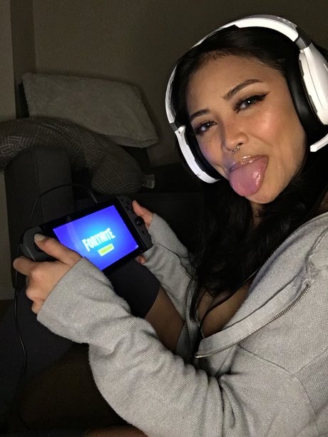 Moxie_ onlyfans nudes