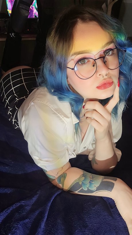 Neon Dolll only fans nude leaks