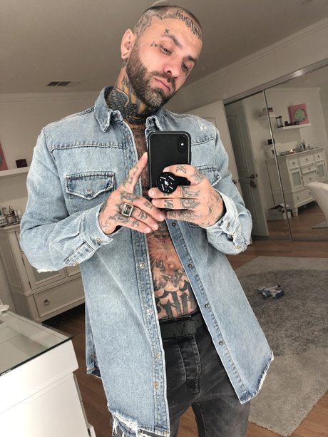 alt girl onlyfans sexy nude image