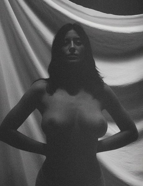 blindfold onlyfans sexy illustration