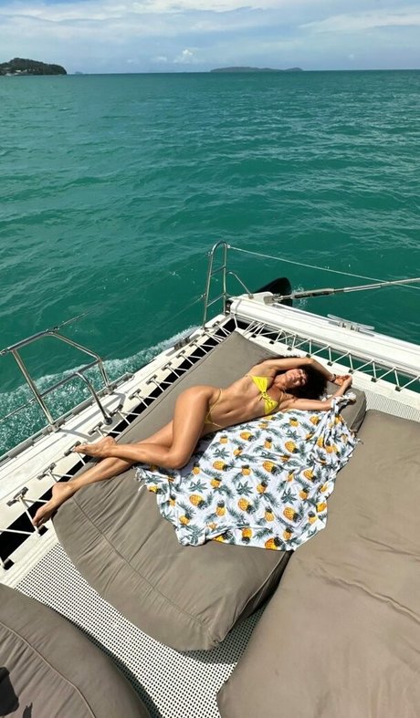 Ariadna Hafez onlyfans creator