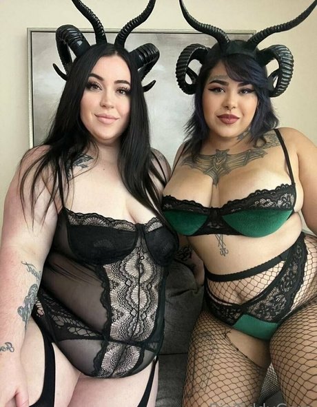 bigtiddygore6 nudes onlyfans leaks