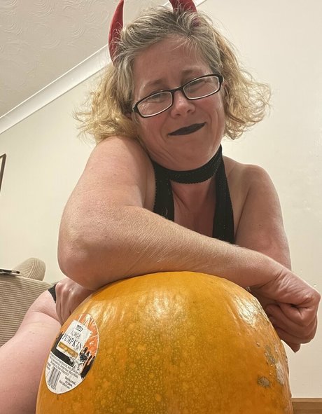 khariscurves leak only fans