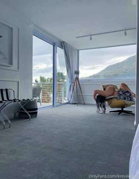 Kim Tiddies sexy onlyfans