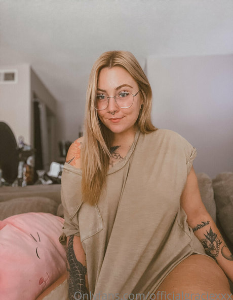 officialgraciexxx onlyfans archives