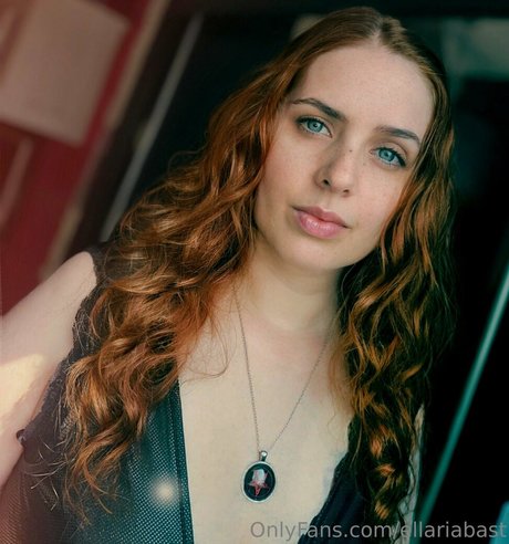 ellariabast only fans.