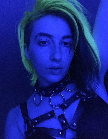 deviouslilwolf porn onlyfans