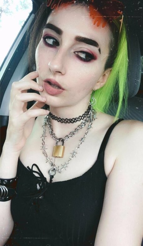 deviouslilwolf sextape onlyfans