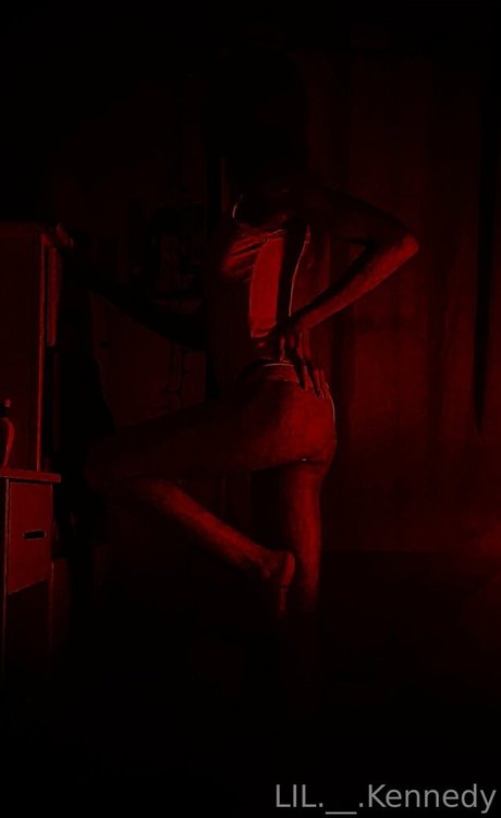 valencia dabratt onlyfans desnuda