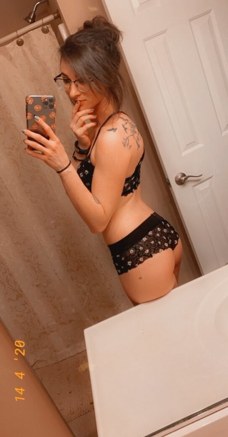 kristenraettv nude on onlyfans