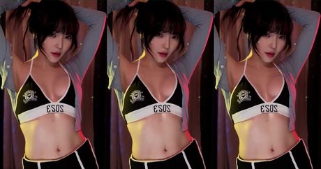 yoon froggy onlyfans naked