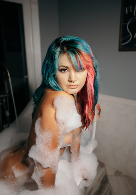 melmelly16 nude onlyfans