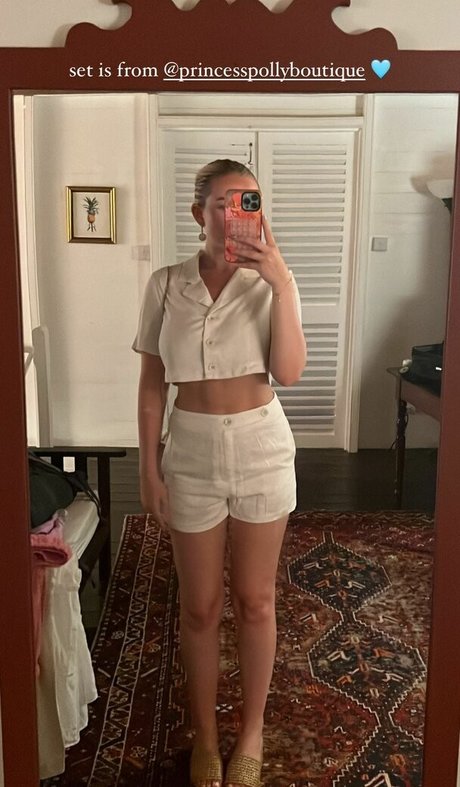 Sophia Armata onlyfans public photos