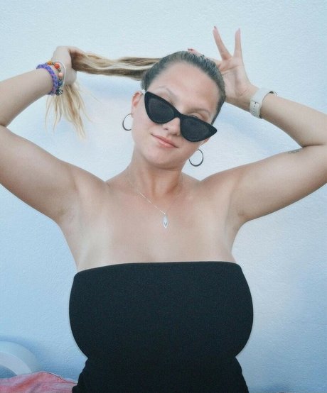 Leandra Lopes onlyfans lesk