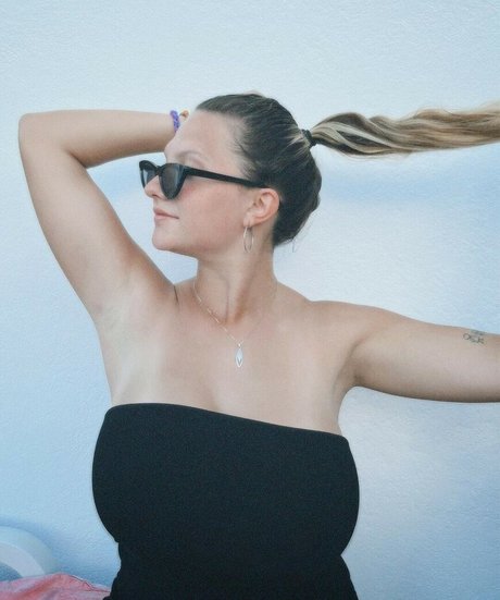 Leandra Lopes onlyfans leaks