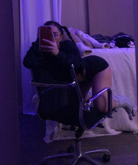 Samantha Yang Hmong onlyfans leaj