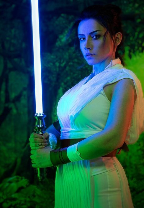 EzySummers Cosplay onlyfans model photo