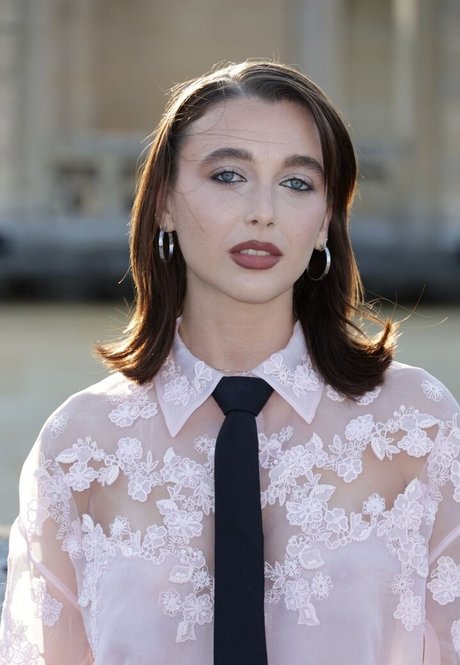 Emma Chamberlain onlyfans content leaked