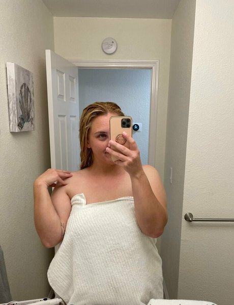 peachycatfree onlyfans nude pics