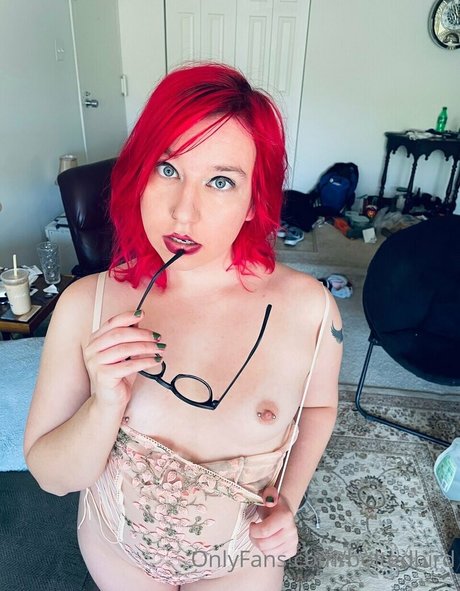 BoltedBird onlyfans explicit content