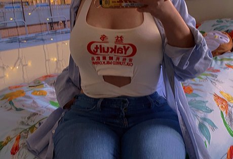 Anna Slatz onlyfans explicit content