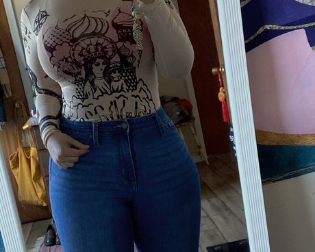 Anna Slatz onlyfans creator