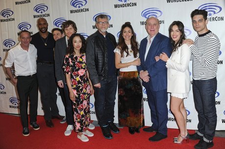 Elizabeth Henstridge onlyfans sex leaks