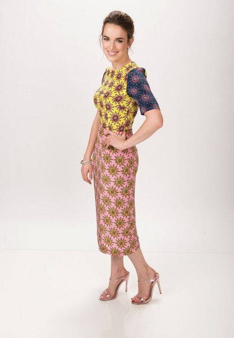 Elizabeth Henstridge onlyfans naked leaks