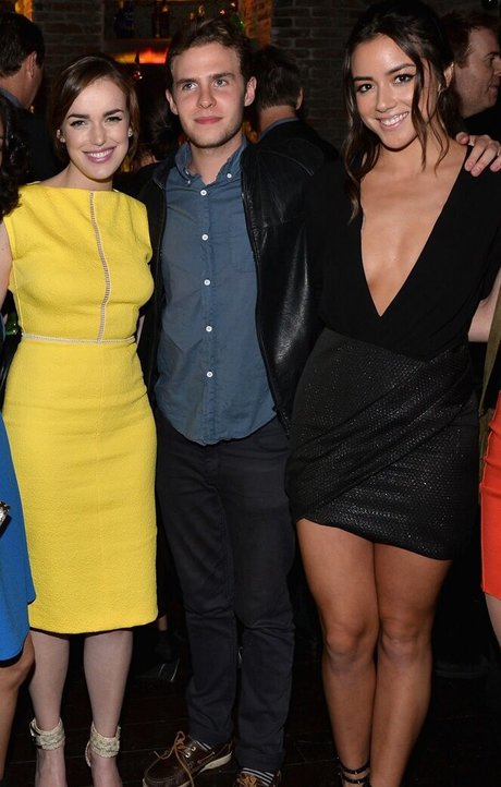 Elizabeth Henstridge onlyfans de