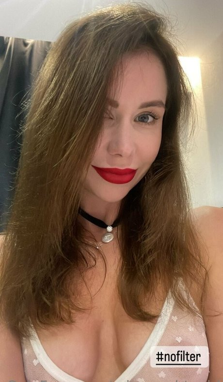 mianaughtygirl onlyfans leaked sex