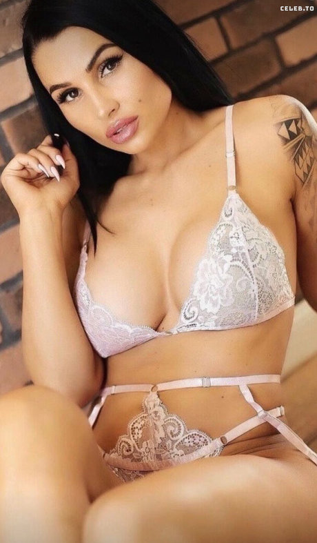 Oksana Alma nude onlyfans