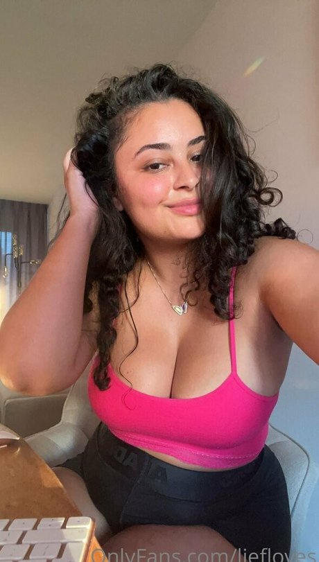 ebony fake tits onlyfans erotic slide