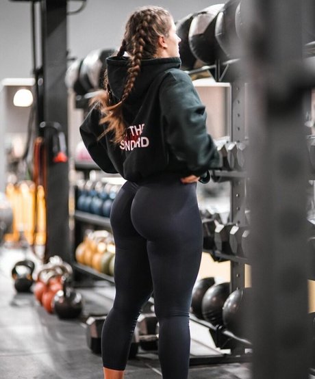 Leonie Kommoss nude onlyfans