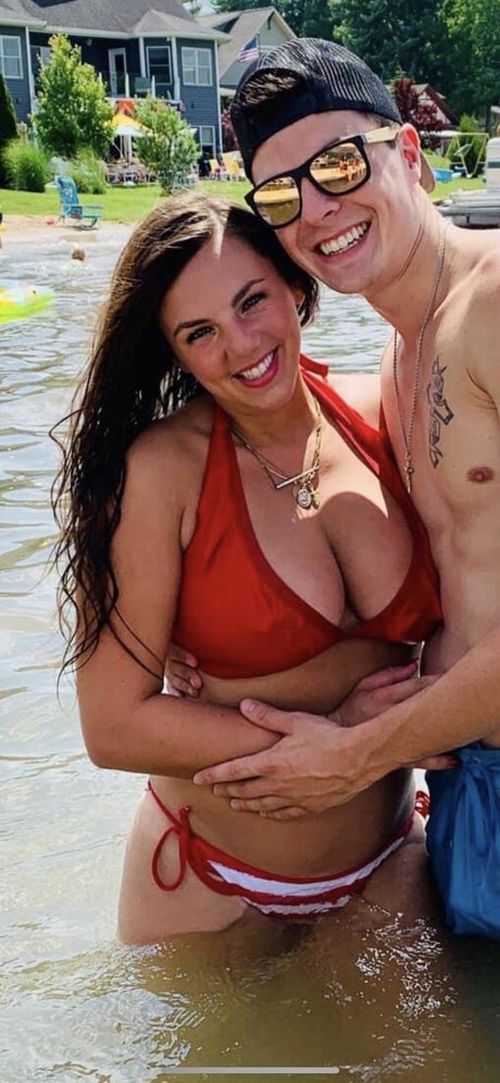 Annie Agar onlyfans leaked nudes