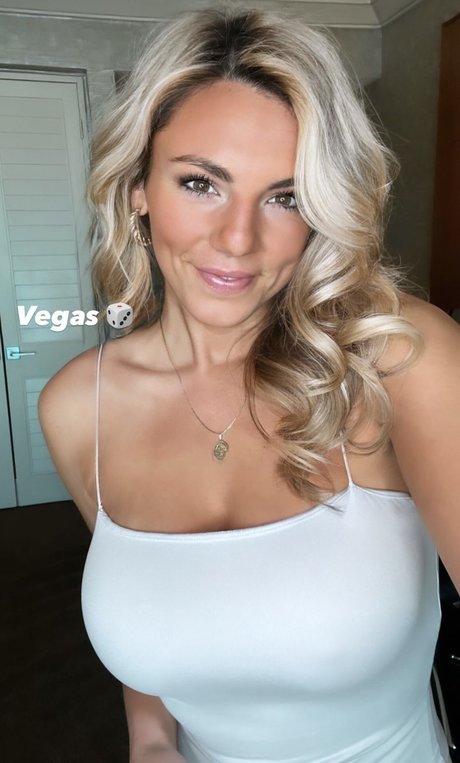 Annie Agar onlyfans page