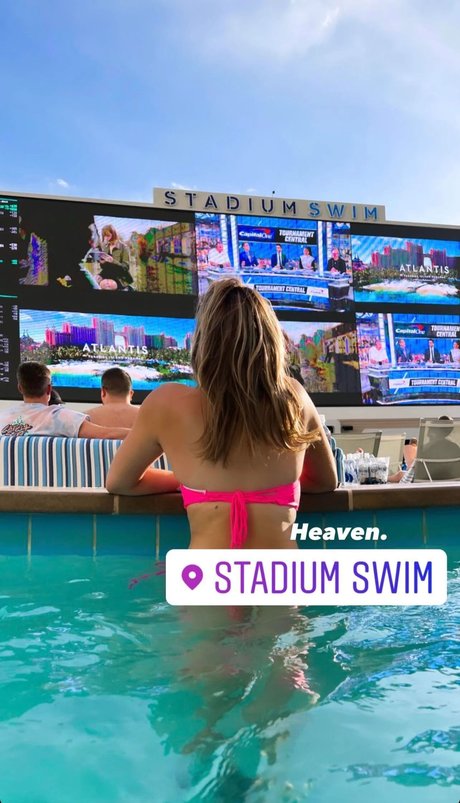 Annie Agar onlyfans leak nude