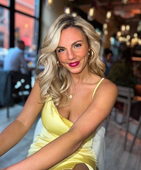 Annie Agar onlyfans sex leaked