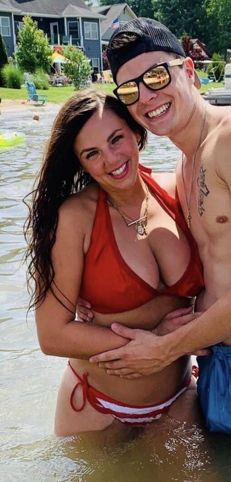 Annie Agar onlyfans nudes leaked