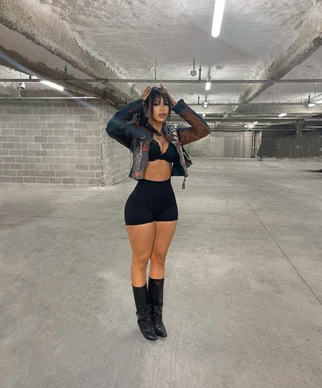 liseimy onlyfans explicit content