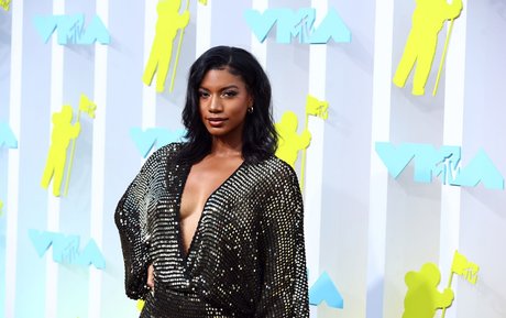 Taylor Rooks nude only fans