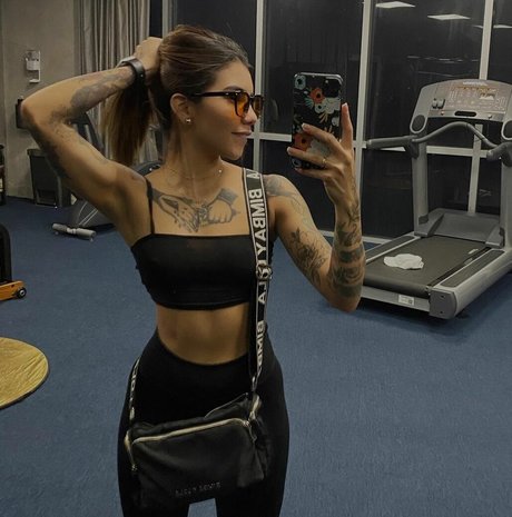 Fernanda Garcia onlyfans strip