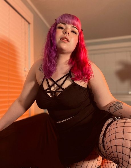 littlestpigletannclips leaked onlyfans pictures