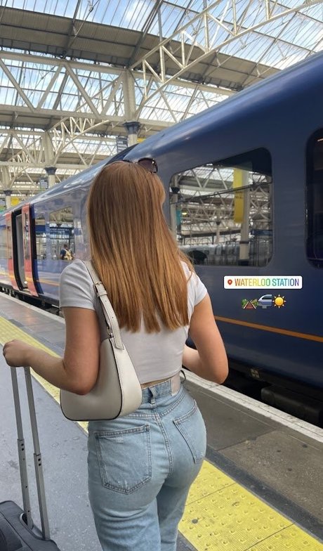 Rosyshimmer only fans photos