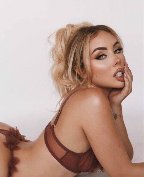 Maya Mazor onlyfans picture