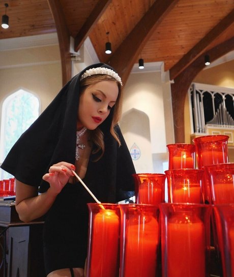 Elizabeth Gillies onlyfans leaked nudes